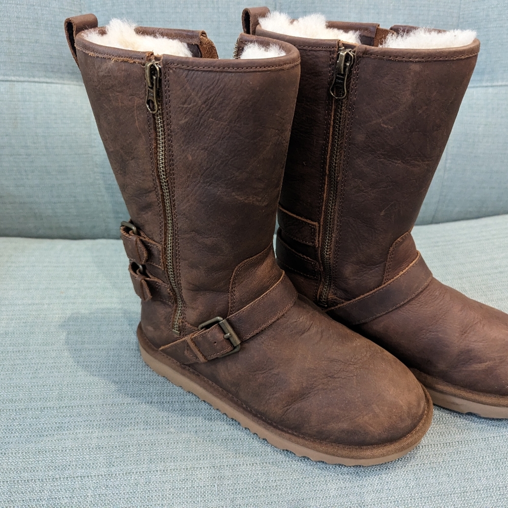 YOUTH GIRLS UGG Kalia leather boots